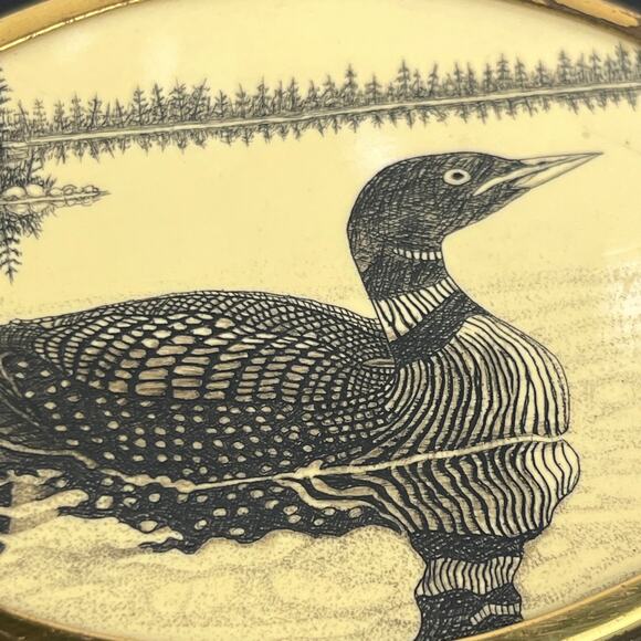 Vintage Barlow Loon Duck Scrimshaw Style Etching Medallion on Black Metal Box - Picture 8 of 8